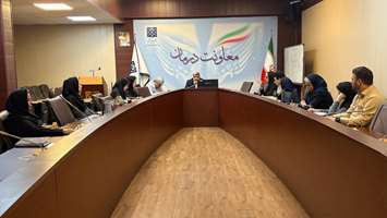 جلسه بررسی تفاهم نامه برنامه ارائه خدمات در بخش های رفاهی ویژه دولتی برای بازنشستگان